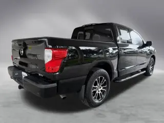 Nissan Titan 2021 4x2 SV 4dr Crew Cab 5.6 ft. SB
