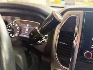 Nissan Titan 2021 4x2 SV 4dr Crew Cab 5.6 ft. SB