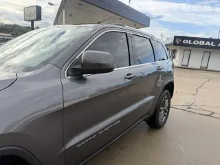 Jeep Grand Cherokee Laredo 4WD 2020