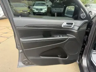 Jeep Grand Cherokee Laredo 4WD 2020