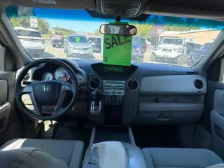 Honda Pilot LX 2010