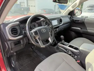 2017 Toyota Tacoma TRD Off Road Access Cab 6' Bed V6 4x4