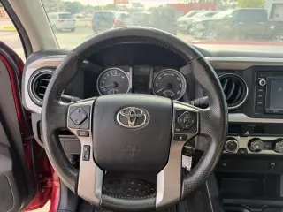 2017 Toyota Tacoma TRD Off Road Access Cab 6' Bed V6 4x4