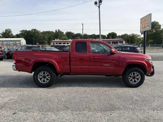 2017 Toyota Tacoma TRD Off Road Access Cab 6' Bed V6 4x4