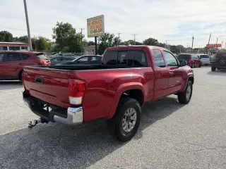 2017 Toyota Tacoma TRD Off Road Access Cab 6' Bed V6 4x4