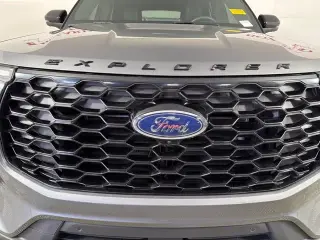 Ford Explorer 2025 ST-Line 4 SUV