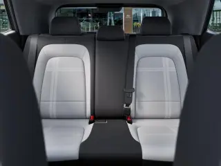 Hyundai VENUE 2026 SEL 4dr Crossover con Techo de Dos Tonos