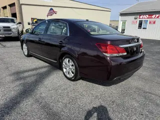 2011 Toyota Avalon 4dr Sdn (Natl)