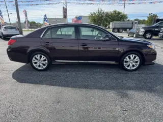 2011 Toyota Avalon 4dr Sdn (Natl)