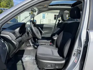 2014 Subaru Forester 2.5i Premium PZEV