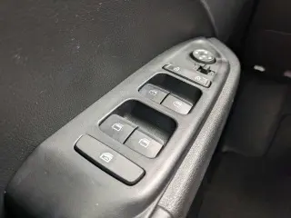 Hyundai VENUE 2024 Limited 4dr Crossover