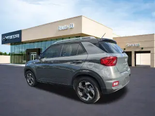 Hyundai VENUE 2024 Limited 4dr Crossover