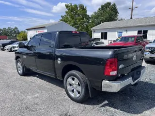 2018 RAM 1500 Big Horn 4x4 Crew Cab 5'7" Box