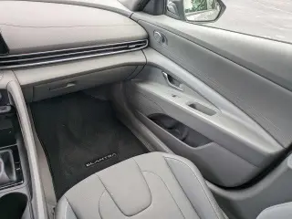 Hyundai ELANTRA 2024 SEL 4dr Sedán