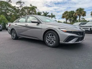 Hyundai ELANTRA 2024 SEL 4dr Sedán