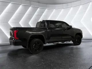 Toyota Tundra 2024 4x4 SR5 4dr CrewMax Cab Pickup SB