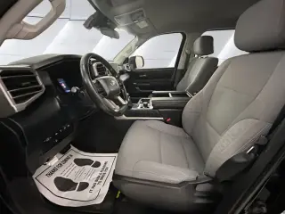 Toyota Tundra 2024 4x4 SR5 4dr CrewMax Cab Pickup SB