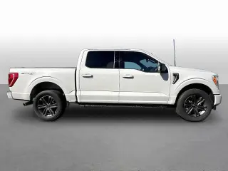 Ford F-150 2023 4x4 XL 4dr SuperCrew 5.5 ft. SB