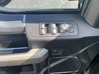 Ford F-150 2018 4x4 Lariat 4dr SuperCrew 5.5 ft. SB