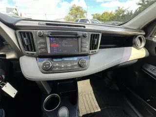 2013 Toyota RAV4 AWD 4dr XLE (Natl)