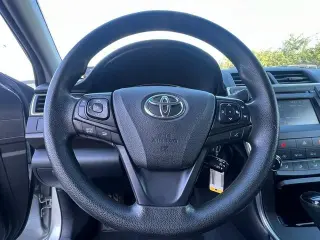 2017 Toyota Camry XLE Auto (Natl)