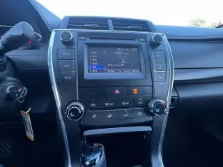 2017 Toyota Camry XLE Auto (Natl)