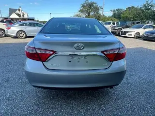 2017 Toyota Camry XLE Auto (Natl)