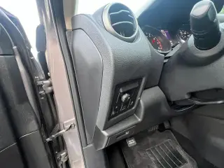 2013 Nissan Rogue AWD 4dr SL