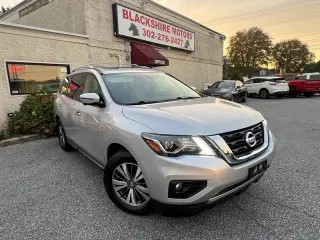 2017 Nissan Pathfinder 4x4 SL