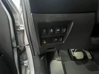 2017 Nissan Pathfinder 4x4 SL