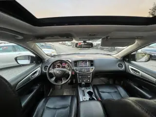 2017 Nissan Pathfinder 4x4 SL