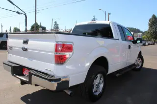 2012 Ford F-150 2WD SuperCab 145" XLT