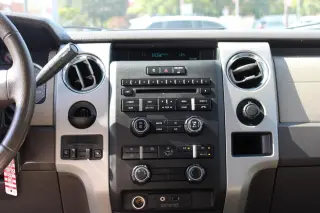 2010 Ford F-150 2WD Supercab 133" XLT