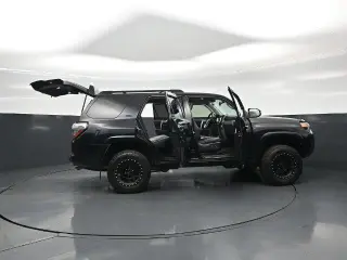 Toyota 4Runner 2018 4x4 SR5 Premium 4dr SUV