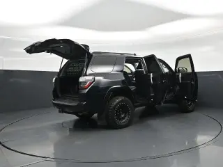 Toyota 4Runner 2018 4x4 SR5 Premium 4dr SUV