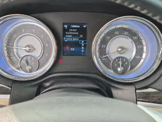 Chrysler 300 2013 tracción total en las cuatro ruedas Base 4dr Sedán