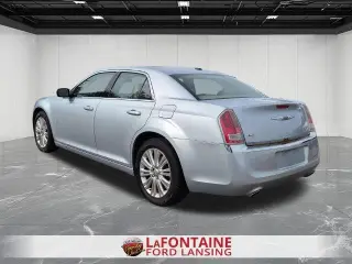 Chrysler 300 2013 tracción total en las cuatro ruedas Base 4dr Sedán