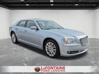 Chrysler 300 2013 tracción total en las cuatro ruedas Base 4dr Sedán