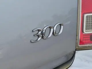 Chrysler 300 2013 tracción total en las cuatro ruedas Base 4dr Sedán