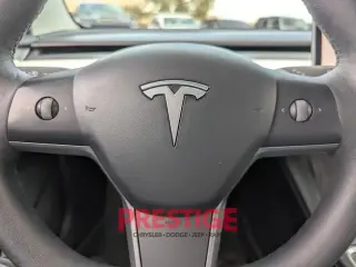 Tesla Model 3 2021 Rango Estándar Plus 4p Sedan