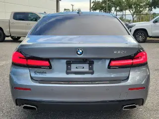 Sedán BMW Serie 5 2021 530i 4 puertas