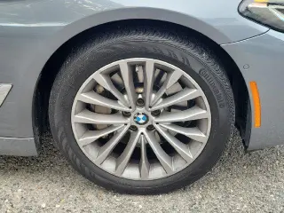 Sedán BMW Serie 5 2021 530i 4 puertas