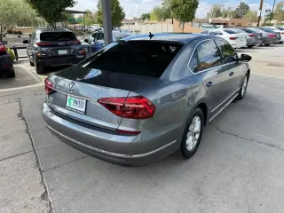 2017 Volkswagen Passat 1.8T S Auto
