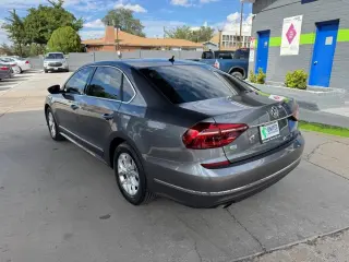 2017 Volkswagen Passat 1.8T S Auto