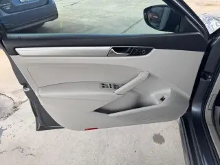 2017 Volkswagen Passat 1.8T S Auto