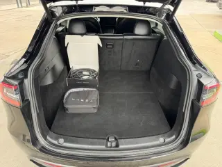 2022 Tesla Model Y Performance AWD