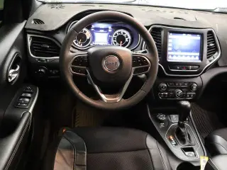Jeep Cherokee 2021 4x4 Latitude Lux 4dr SUV