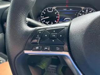 2024 Nissan Sentra SV CVT