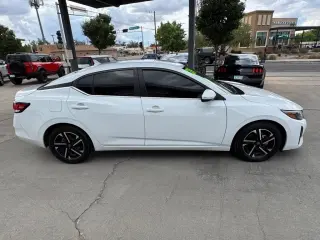 2024 Nissan Sentra SV CVT