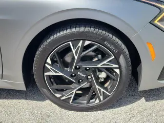 Kia K5 2025 GT-Line 4dr Sedán